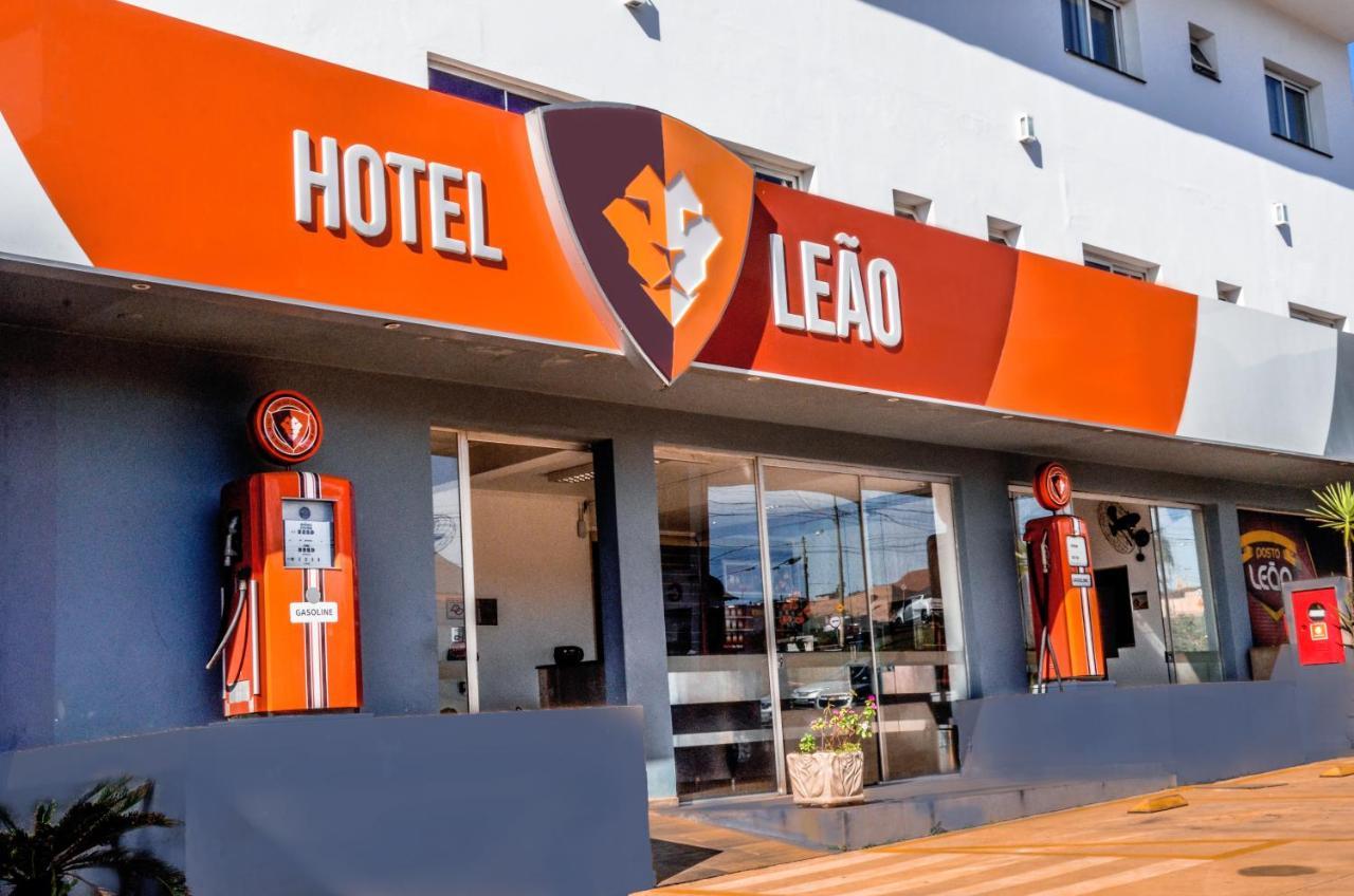Hotel Pousada Do Leao Ленсойс Паулиста Екстериор снимка
